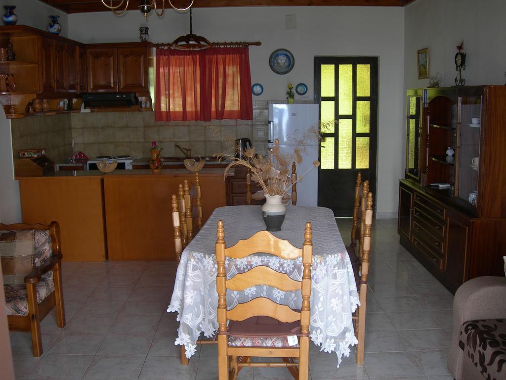 Emilios See View Apartment บาร์บาตี ภายนอก รูปภาพ