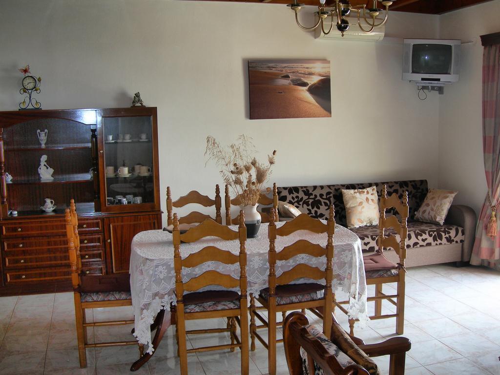 Emilios See View Apartment บาร์บาตี ภายนอก รูปภาพ